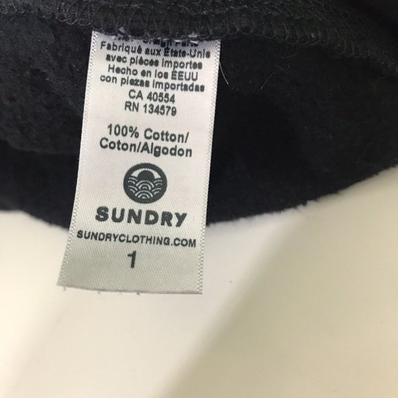 Sundry Womens Size 1 (US S) Leopard Heart Cropped Raw Hem Sweatshirt Black Cute - Picture 9 of 12